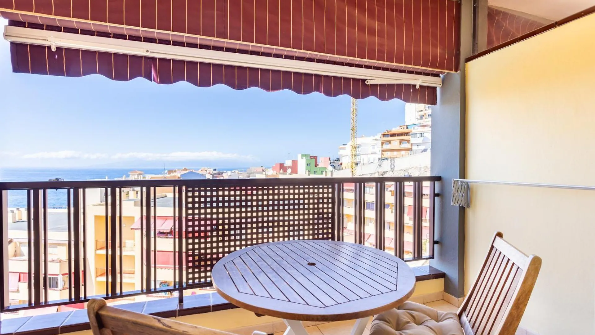 Apartamento Home2Book Chic Coastal Retreat Playa La Arena Puerto de Santiago  España